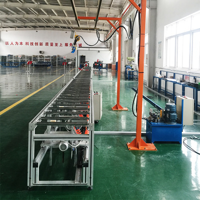 母线槽自穿刺铆接设备，武汉贝瑞克母线槽自穿刺铆接机