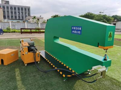 2米交通标志牌自动铆钉机，贝瑞克路牌铆接机